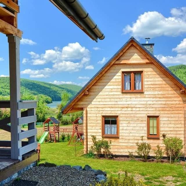 Domki Caloroczne Domkowstwo Bobrka Exteriör bild